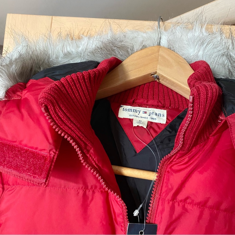 Tommy Hilfiger tommy jeans red long puffer coat with hood - Picture 6 of 6